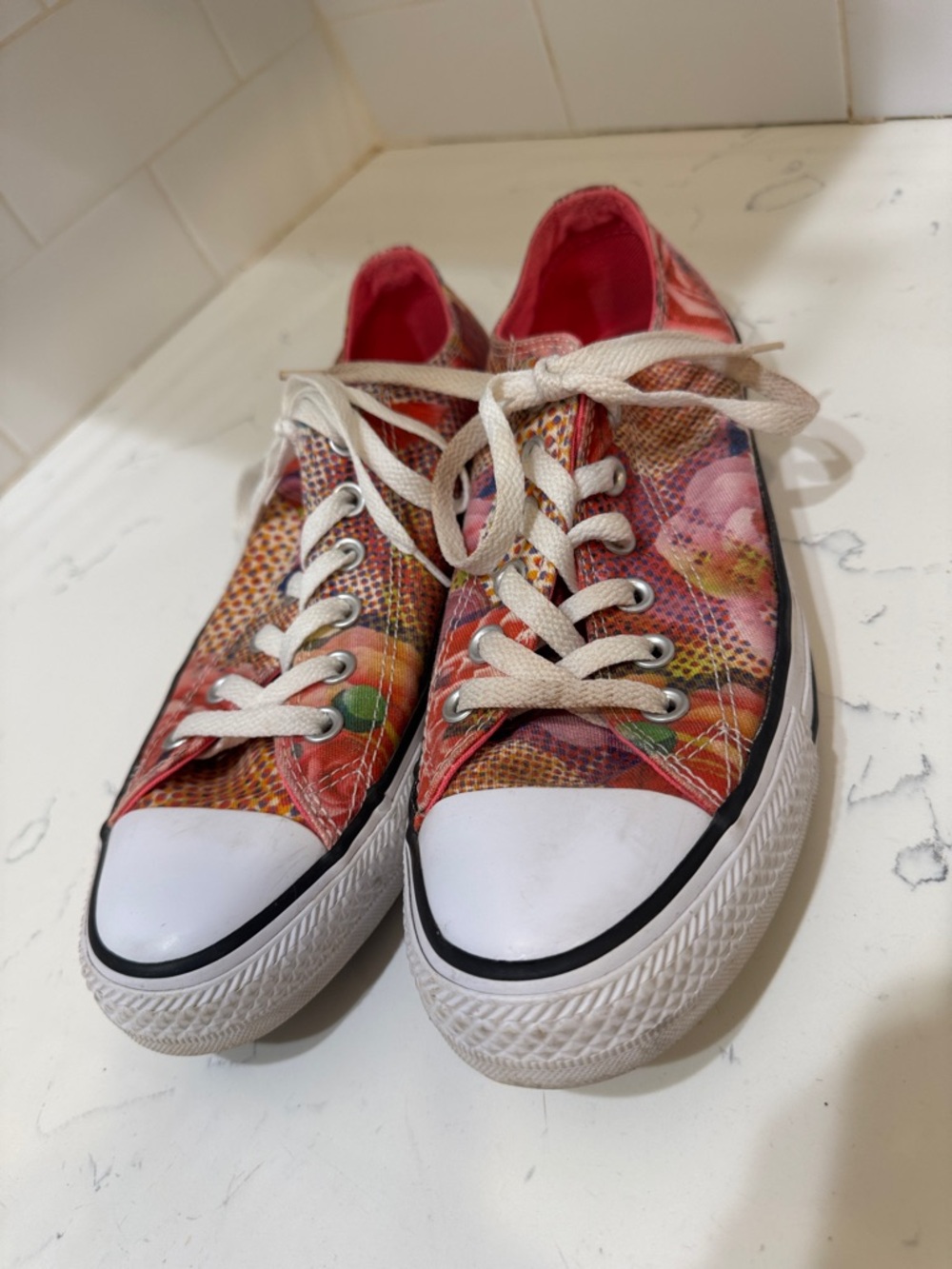 Women's Floral Low-Top Canvas Sneakers - Pink/Orange Size: 8
